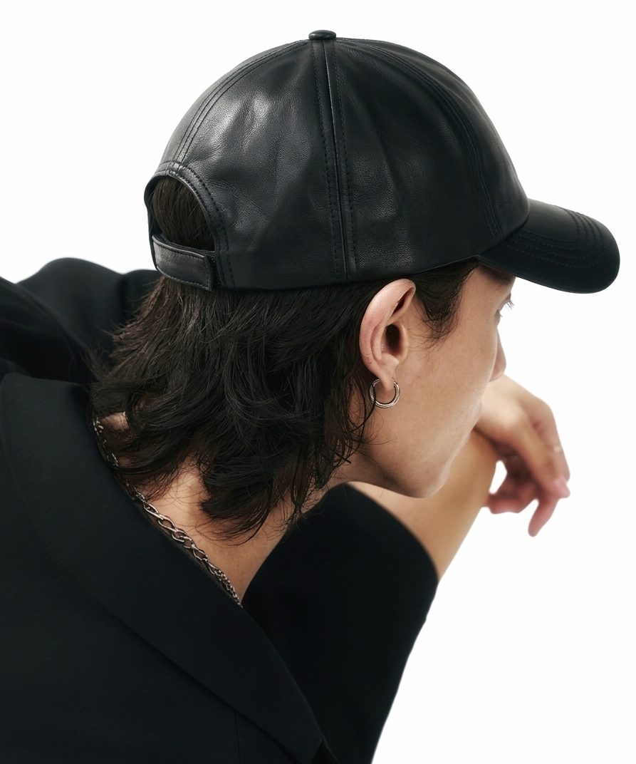 Back of the ALA G1 cap showing the adjustable leather strap